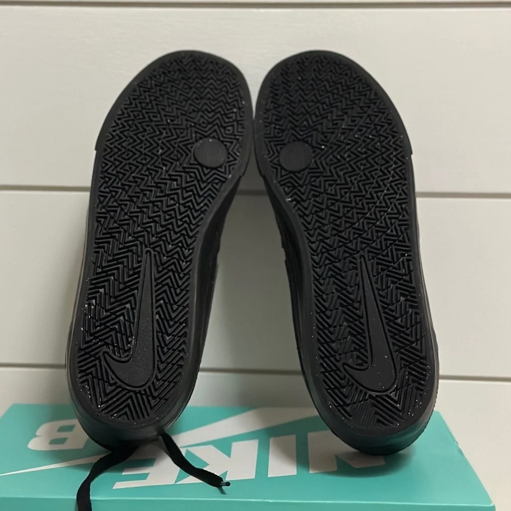 Nike SB Charge Premium